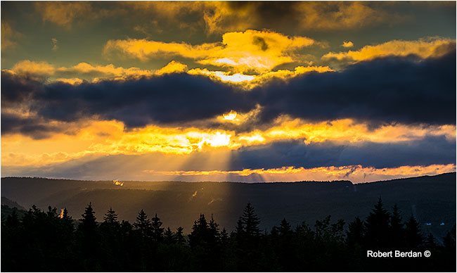 Early morning light over Alma, Fundy National Park, New Bruinswick by Robert Berdan ©