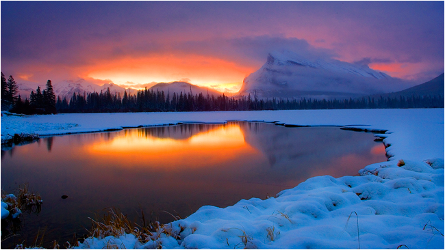 Sunrise, Vermillion lake in January near Banff, AB by Robert Berdan ©