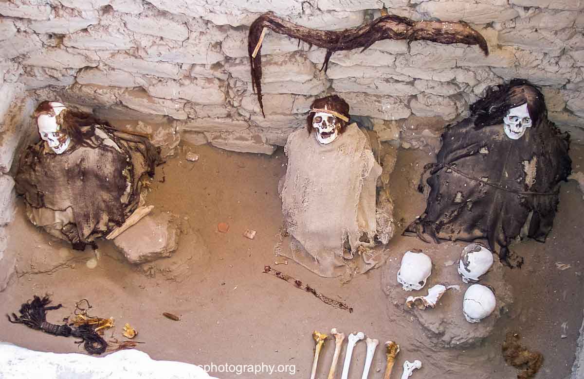 Ancient mummies at the Chauchilla (Nazca) cemetary by Reinhard Thomas ©