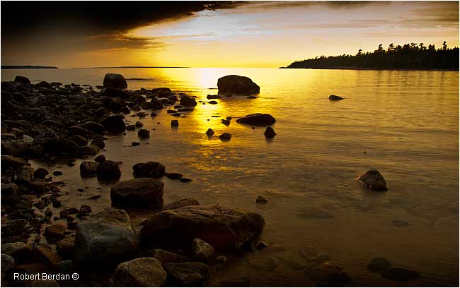 Katherin Cove lake superior at sunset by Robert Berdan ©