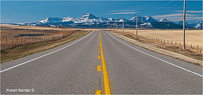Highway 22 near Maycroft looking south by Robert Berdan ©