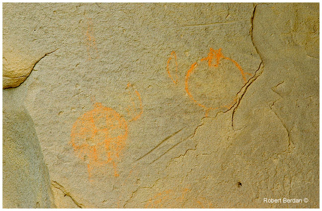 Rock Painting or Pictograph at Writing-on-Stone provincial park by Robert Berdan ©